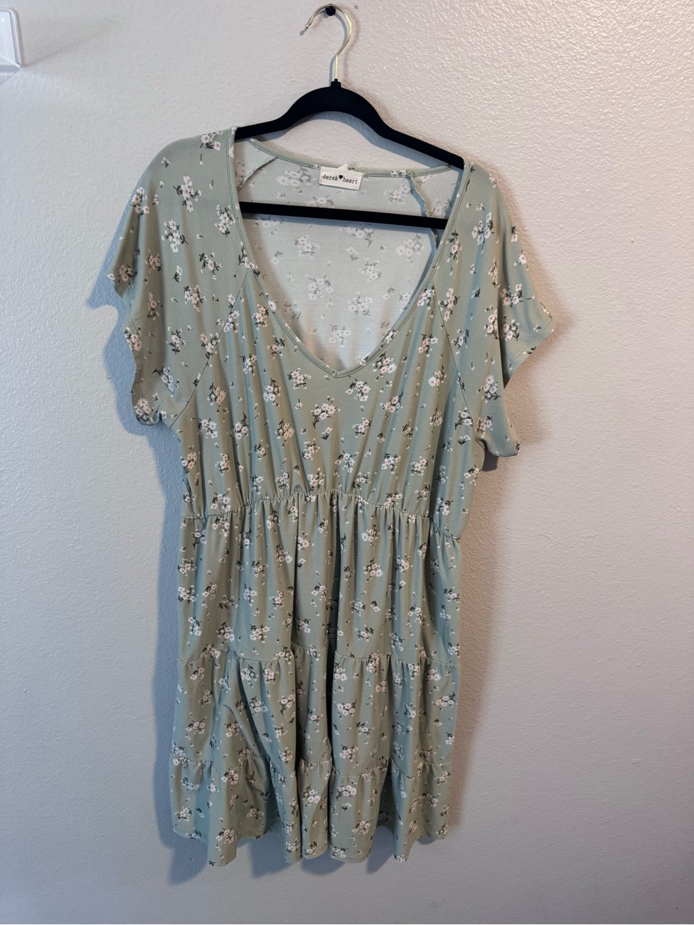Derek Heart Sage Floral Tiered V-Neck Dress